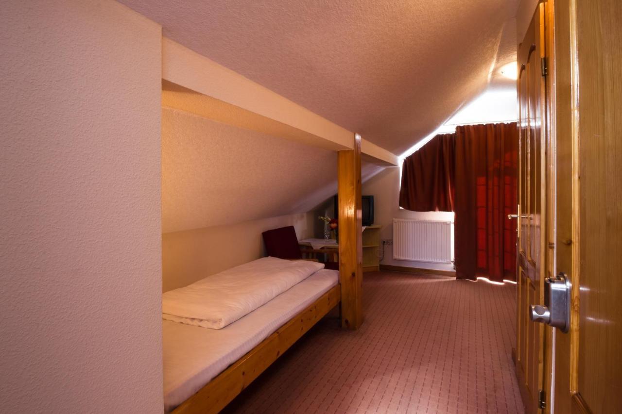 Hotel Europa Kokeltal Albeşti Dış mekan fotoğraf
