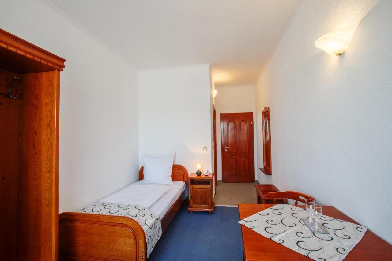 Hotel Europa Kokeltal Albeşti Dış mekan fotoğraf